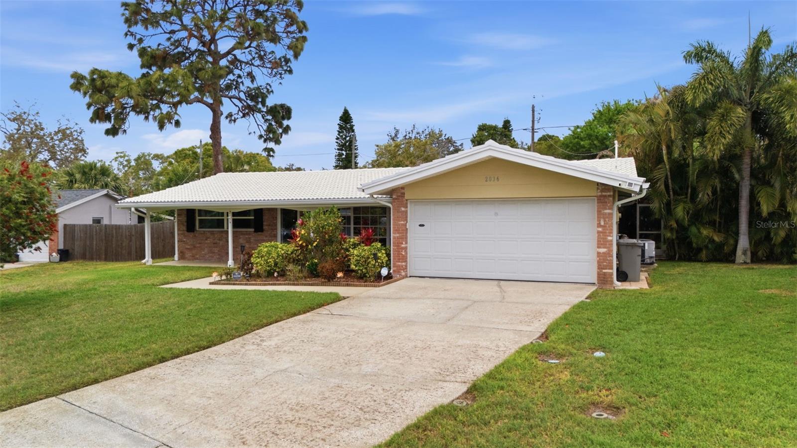 Image 4 of 50 For 2036 Ridge Drive