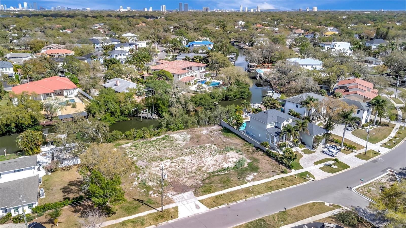 Image 15 of 24 For 2618 Dundee Street Parcel A