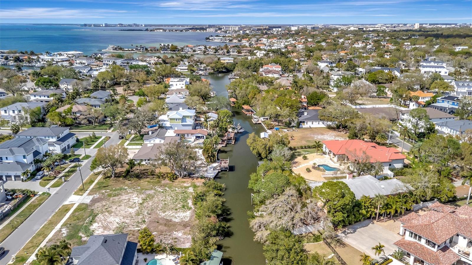 Image 8 of 24 For 2618 Dundee Street Parcel A