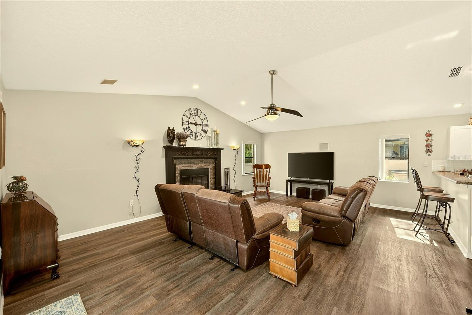 Image 10 of 59 For 9743 Hermosillo Drive