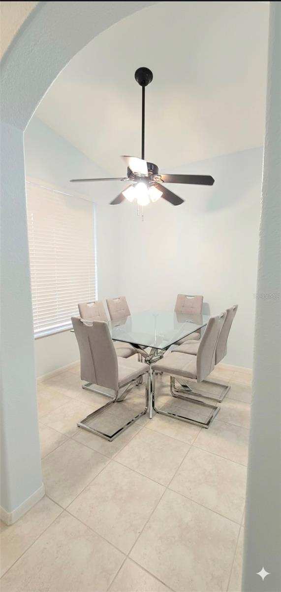 Image 21 of 23 For 8214 Bellafiore Way