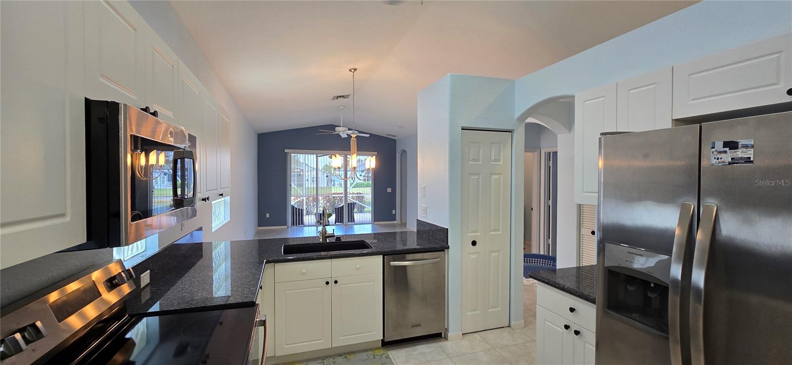 Image 6 of 23 For 8214 Bellafiore Way