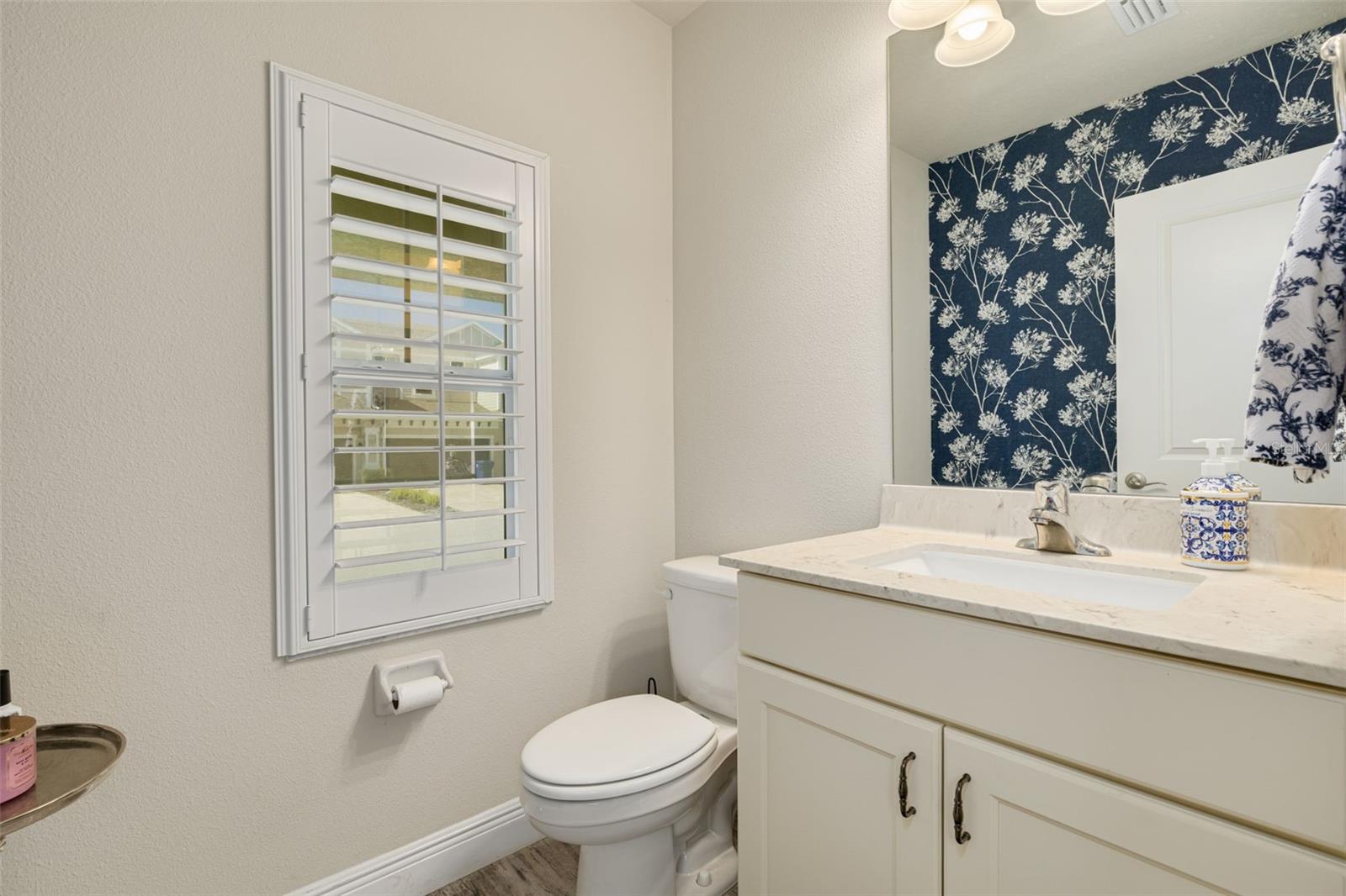 Image 15 of 36 For 593 Ozona Village Drive