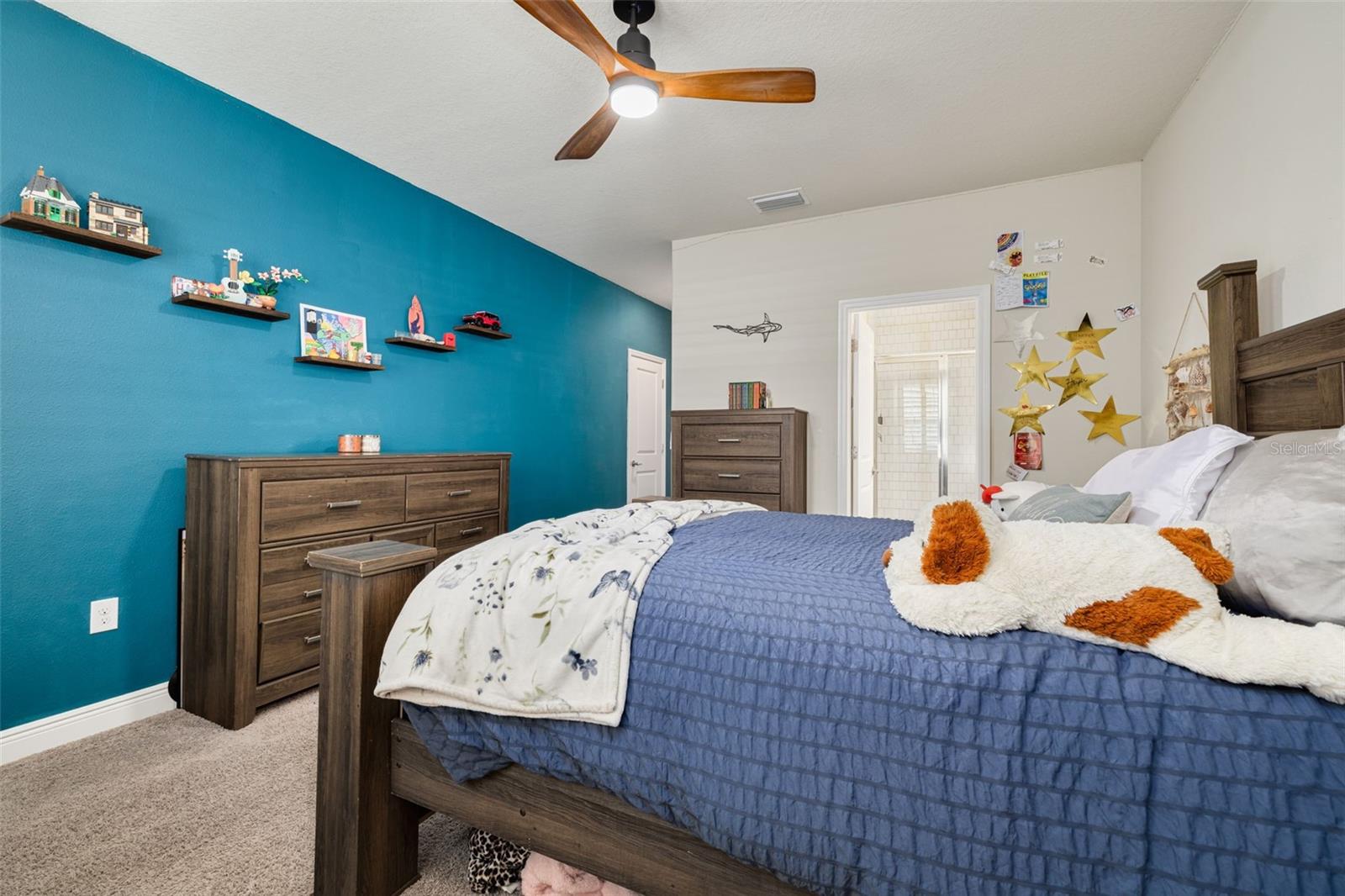 Image 18 of 36 For 593 Ozona Village Drive