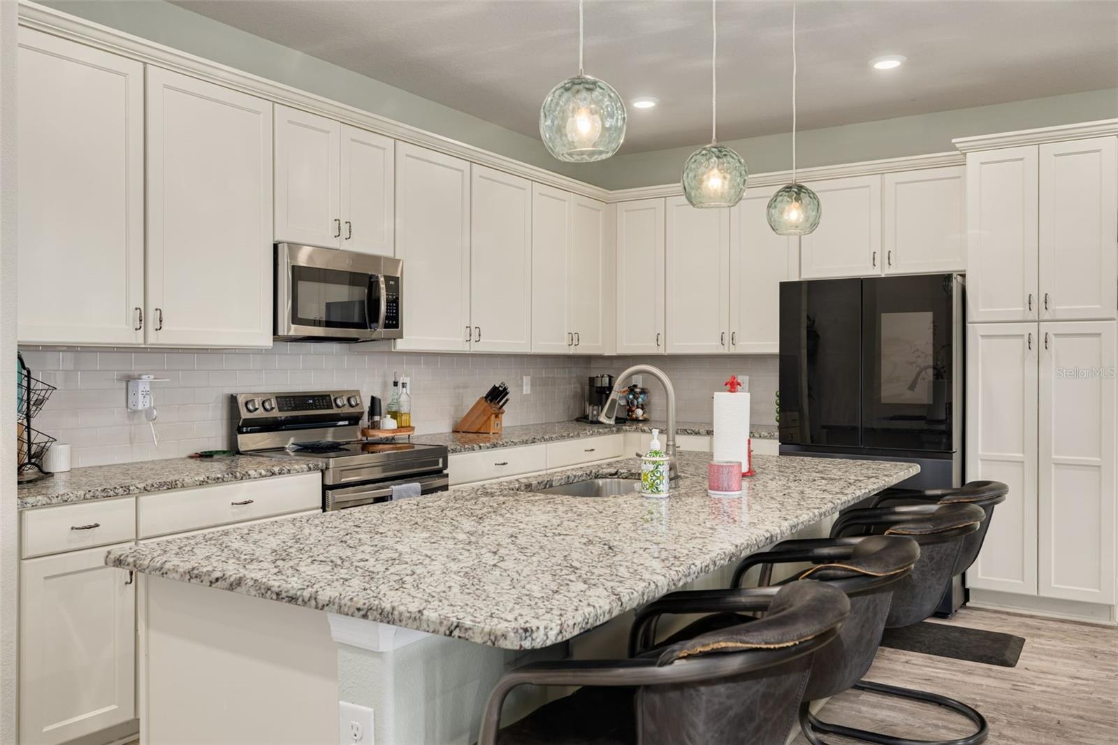 Image 8 of 36 For 593 Ozona Village Drive