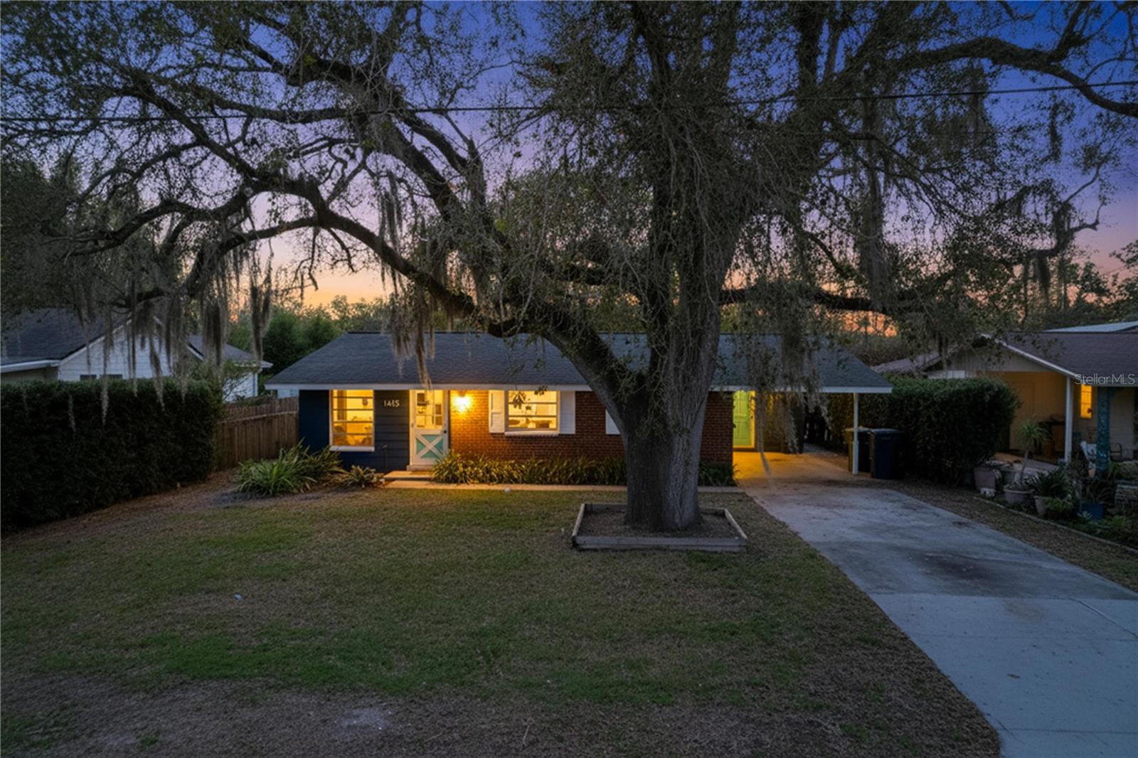 Listing photo id 12 for 1415 Idlewild Avenue