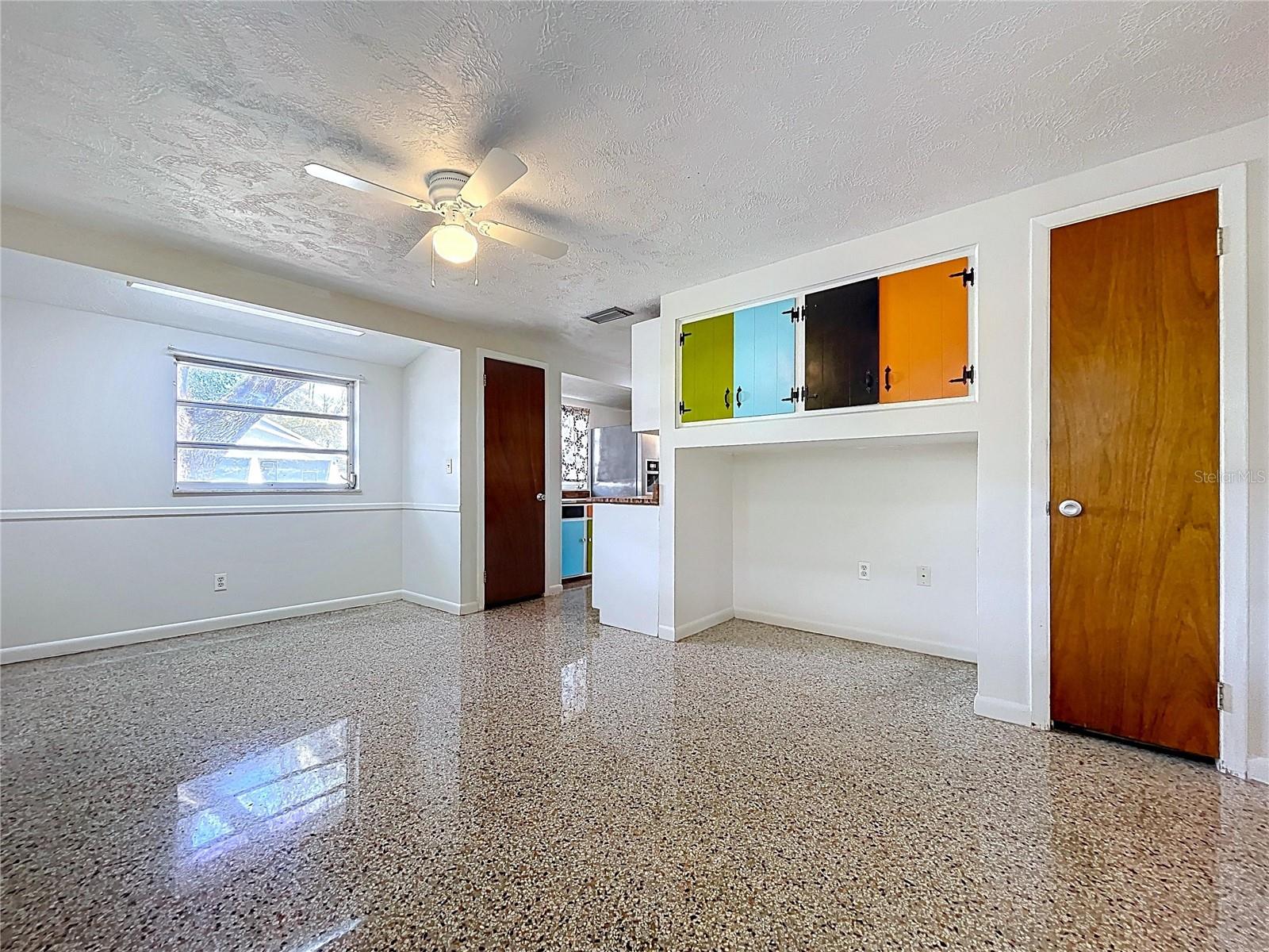 Listing photo id 24 for 1415 Idlewild Avenue