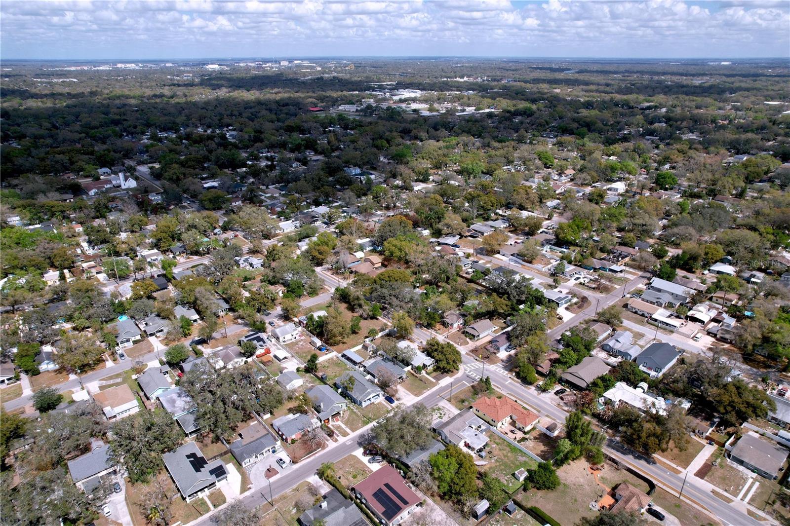 Listing photo id 57 for 1415 Idlewild Avenue