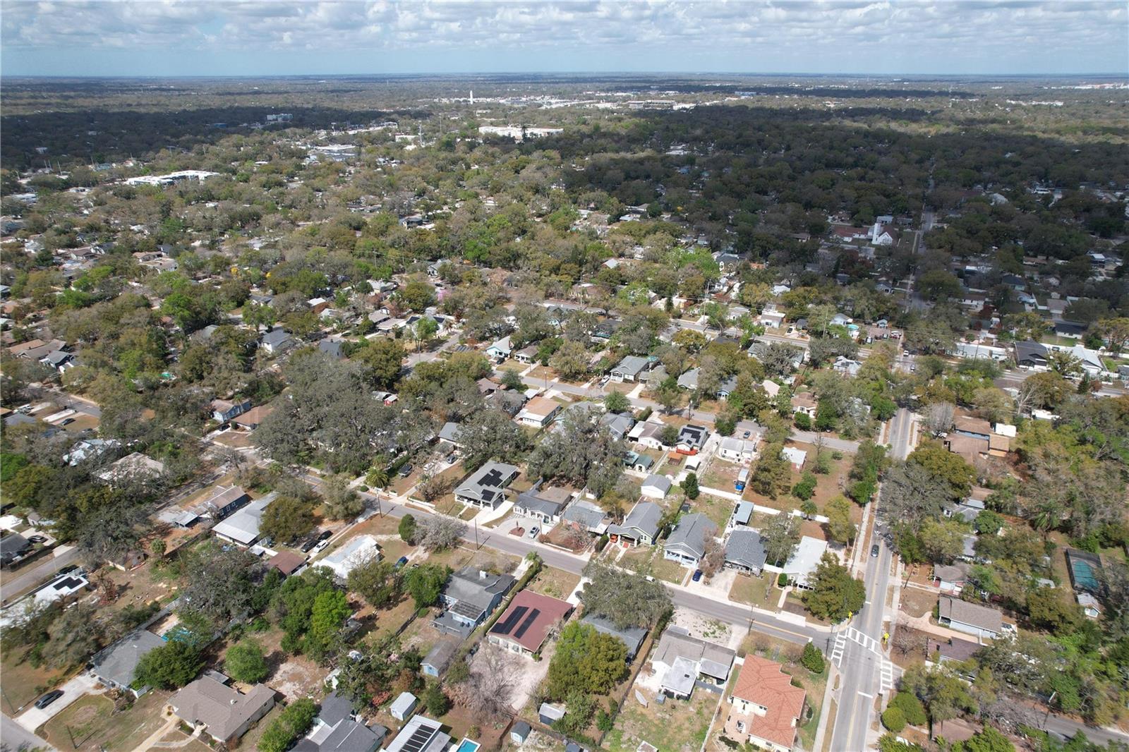 Listing photo id 58 for 1415 Idlewild Avenue