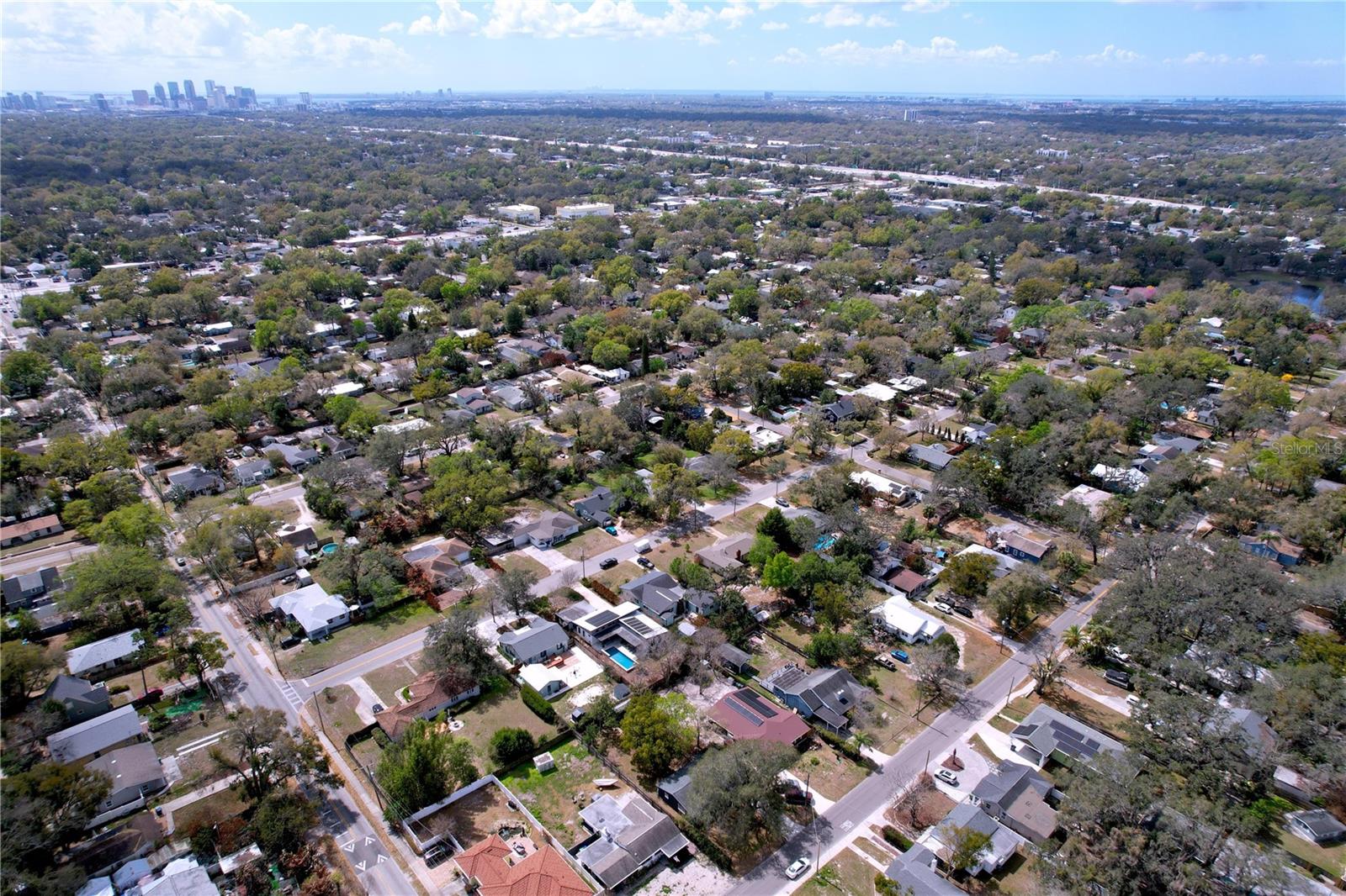 Listing photo id 59 for 1415 Idlewild Avenue