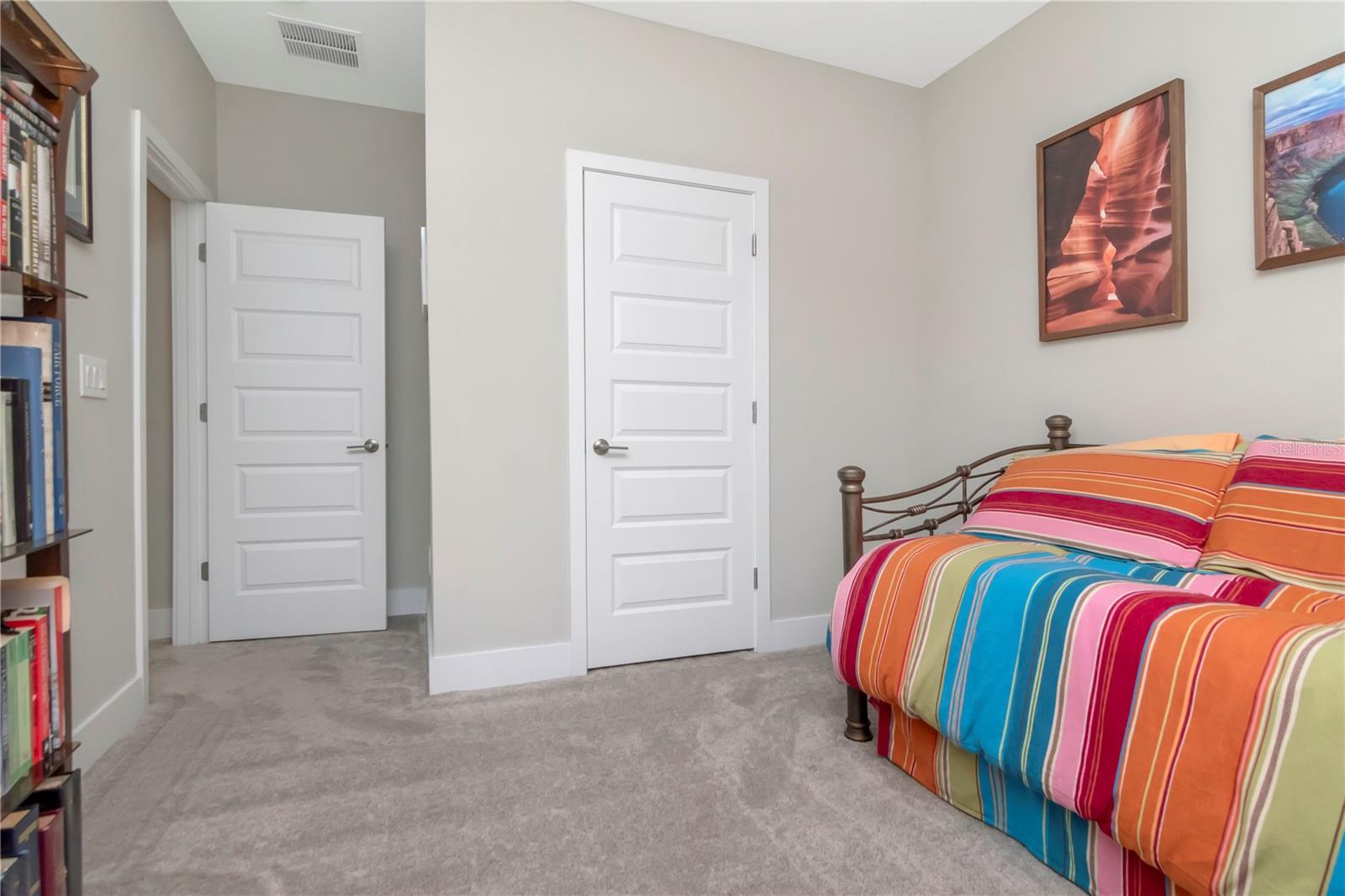 Image 19 of 28 For 7713 Shamrock Road