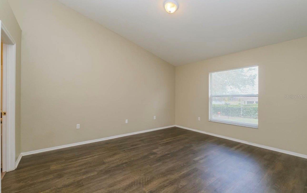 Image 9 of 11 For 10456 Clarion Street