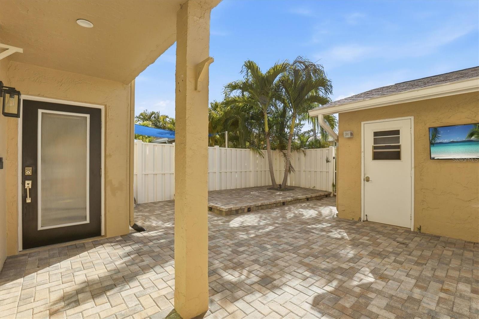 Image 16 of 83 For 6537 Cape Hatteras Way Ne 4