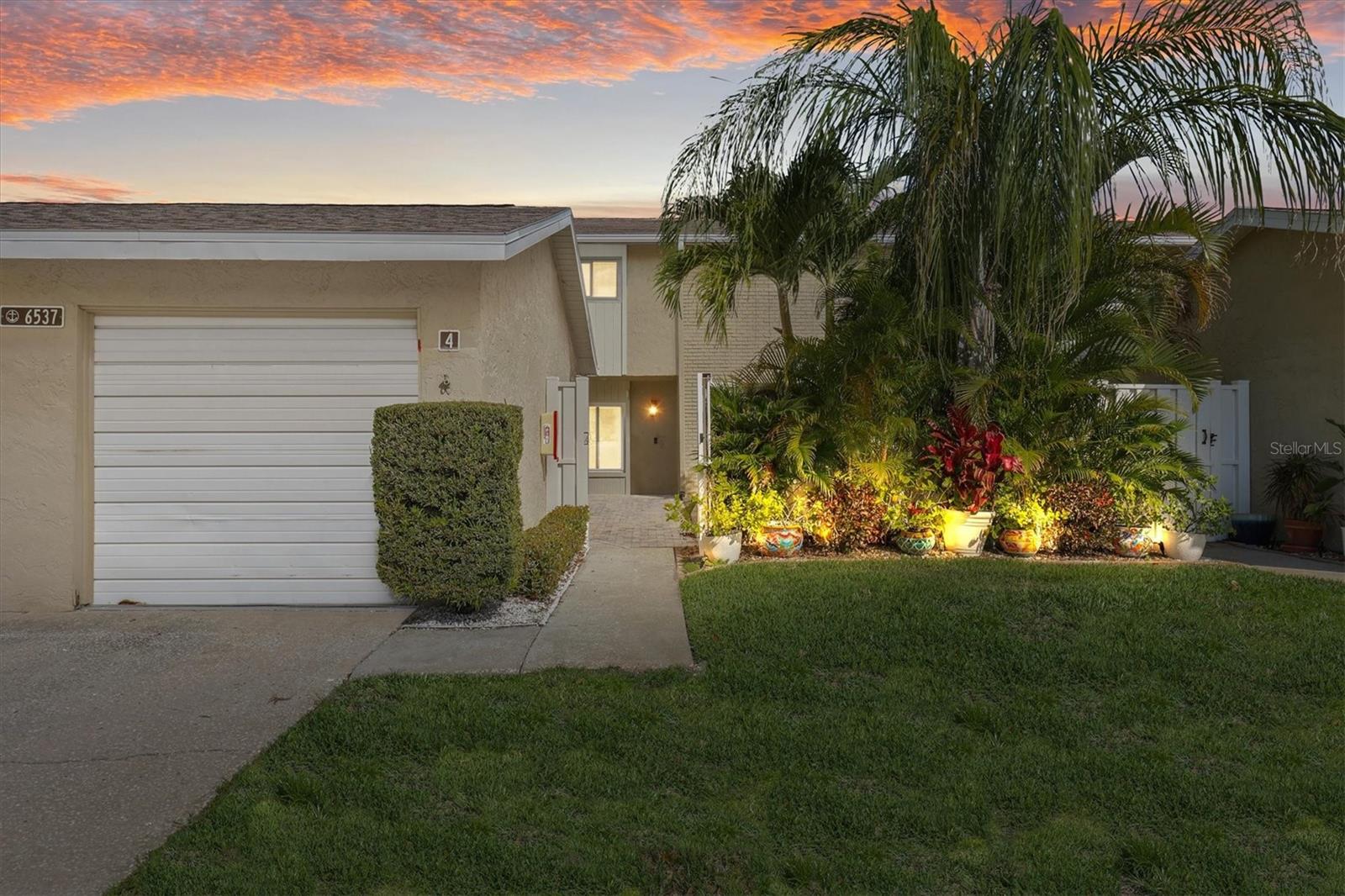 Image 2 of 83 For 6537 Cape Hatteras Way Ne 4