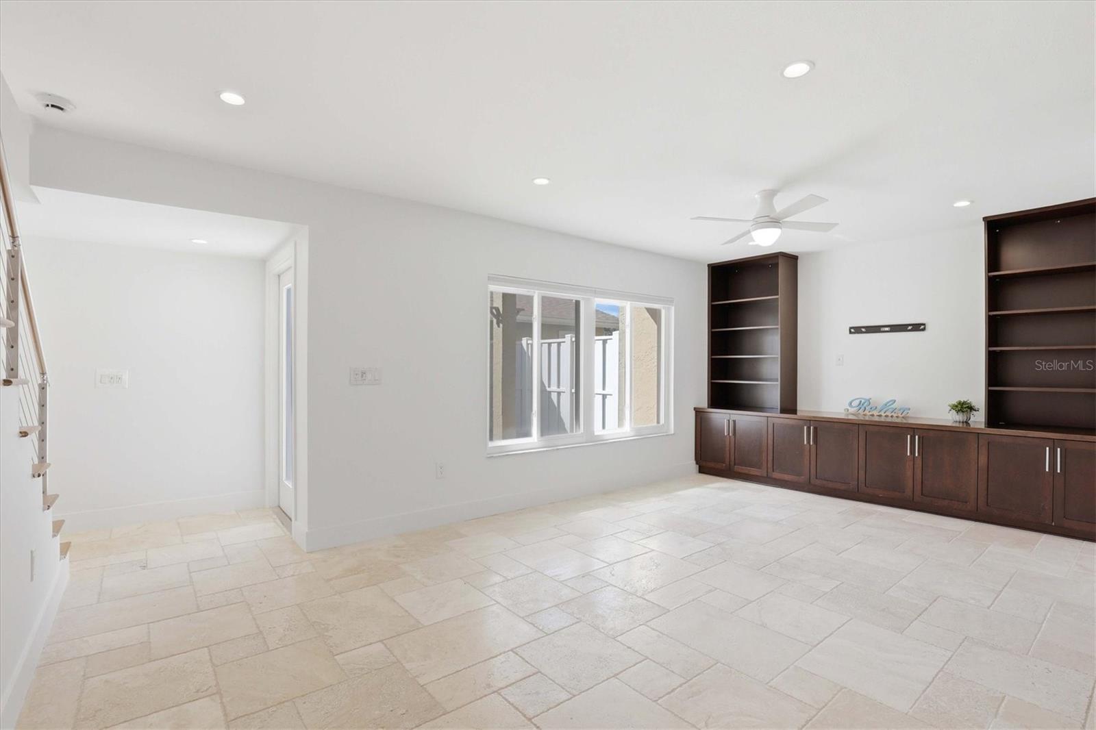 Image 21 of 83 For 6537 Cape Hatteras Way Ne 4