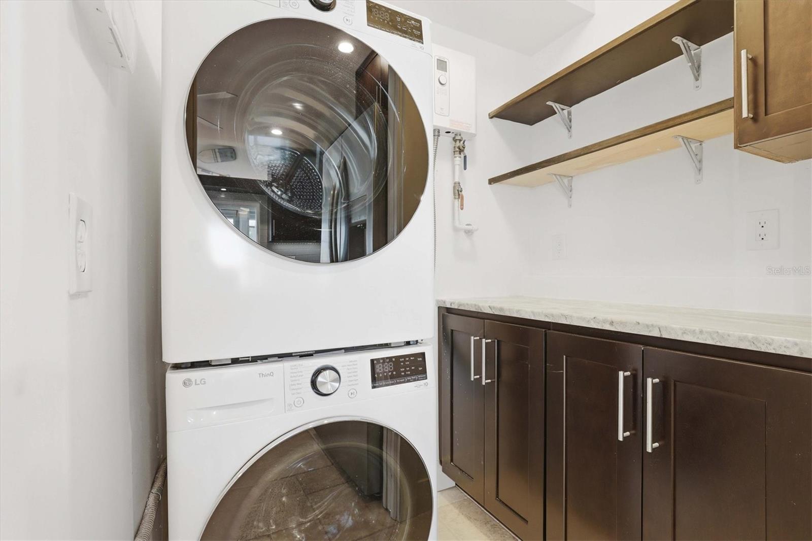 Image 29 of 83 For 6537 Cape Hatteras Way Ne 4