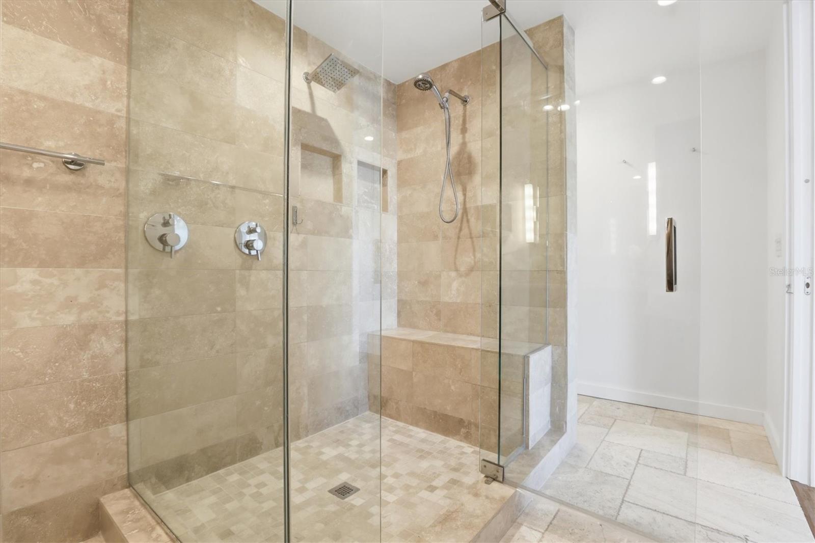 Image 39 of 83 For 6537 Cape Hatteras Way Ne 4