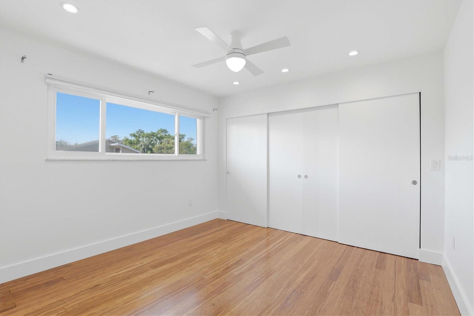 Image 42 of 83 For 6537 Cape Hatteras Way Ne 4