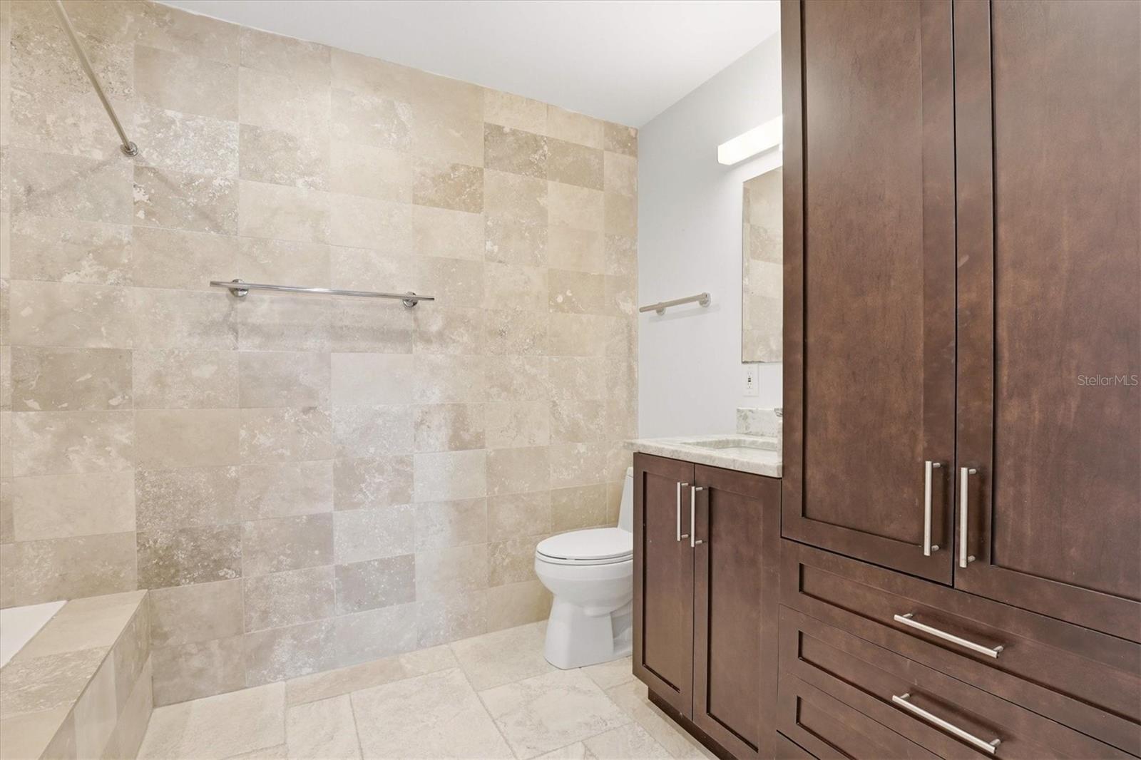 Image 45 of 83 For 6537 Cape Hatteras Way Ne 4