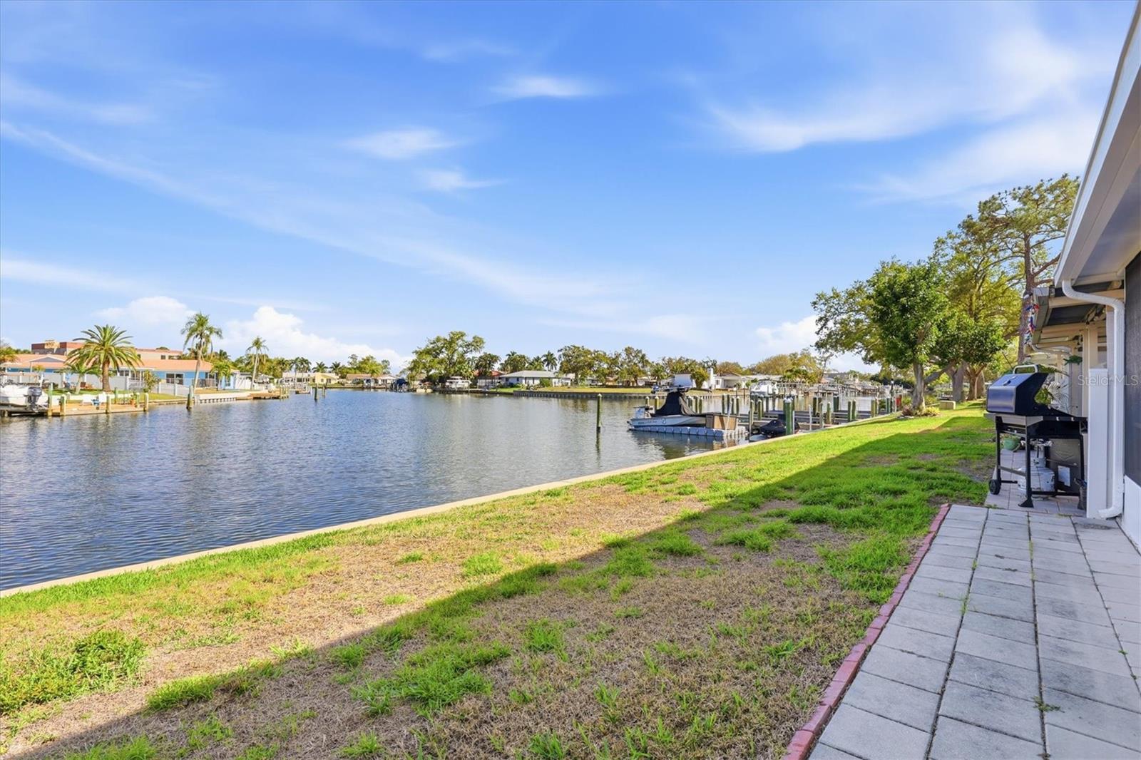 Image 51 of 83 For 6537 Cape Hatteras Way Ne 4