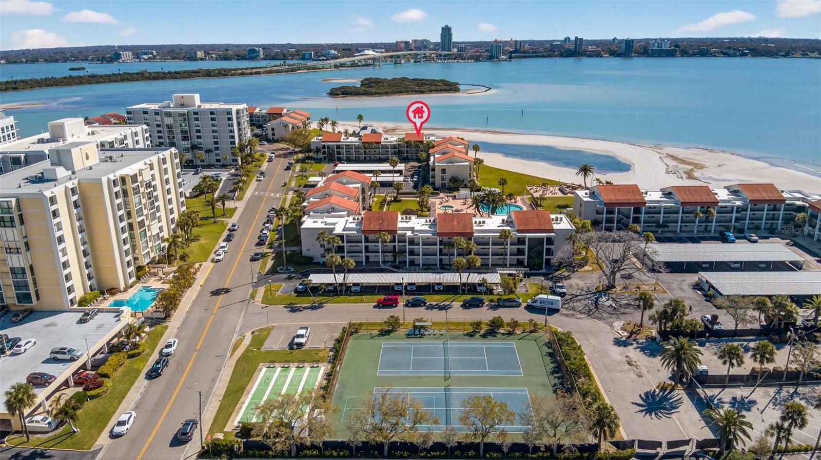 Image 31 of 49 For 865 Gulfview Boulevard 207