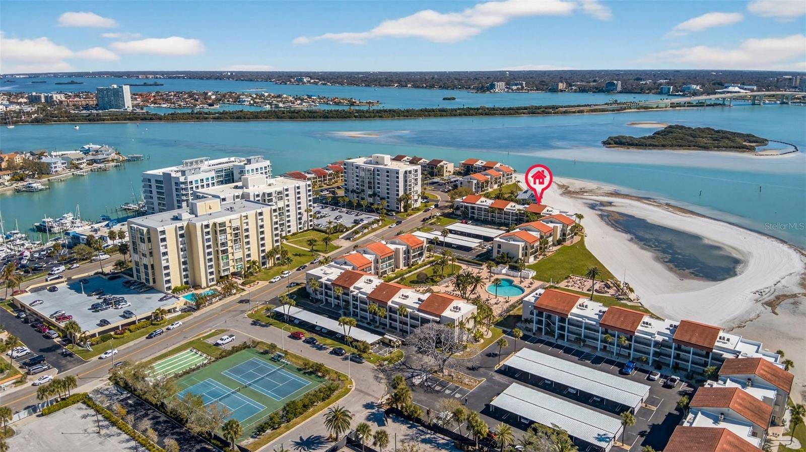 Image 4 of 49 For 865 Gulfview Boulevard 207