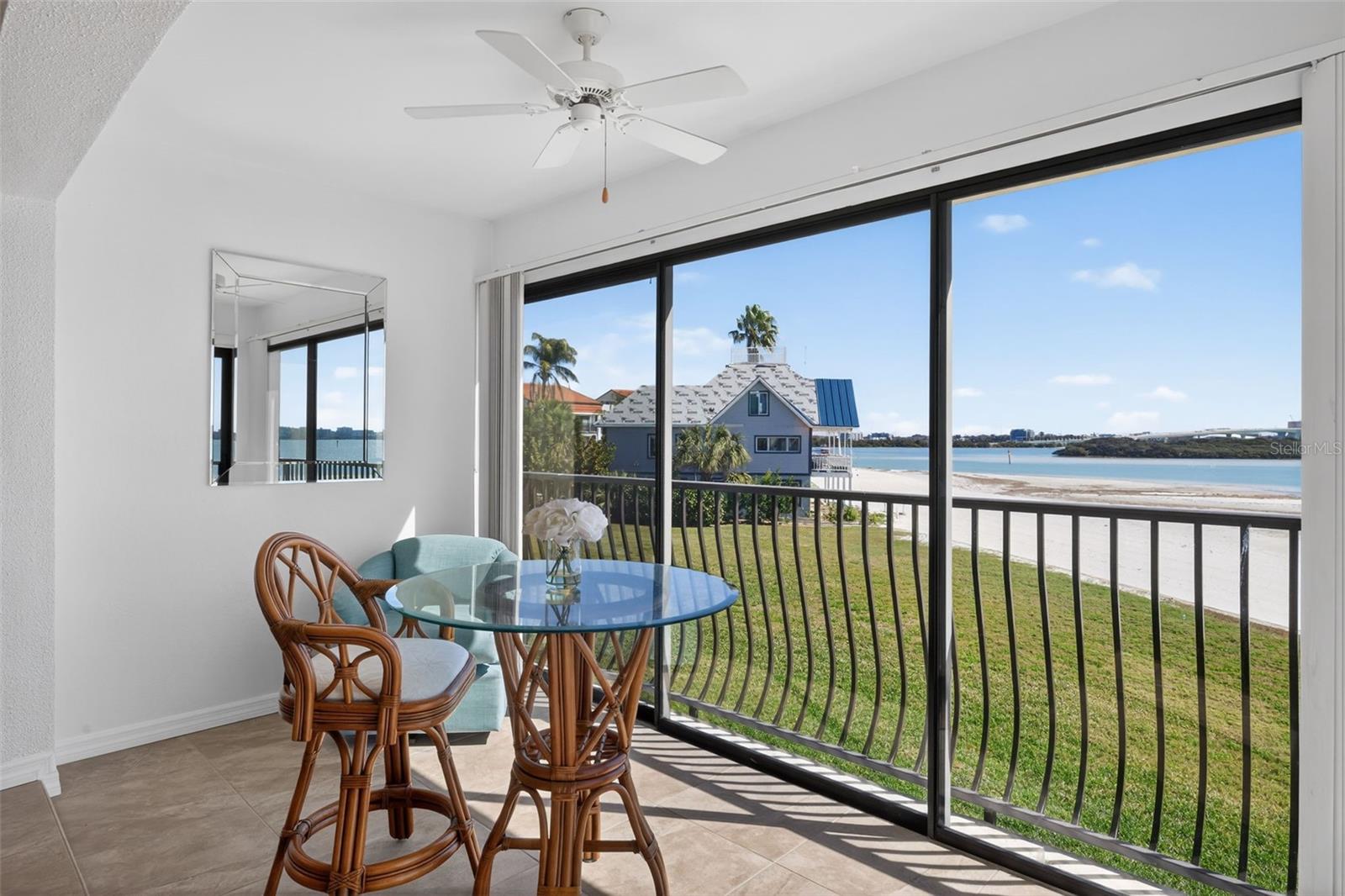 Image 7 of 49 For 865 Gulfview Boulevard 207