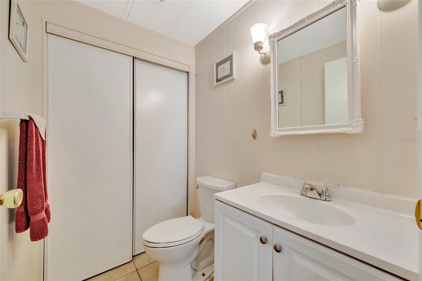 Image 18 of 39 For 110 Saint Lucia Loop