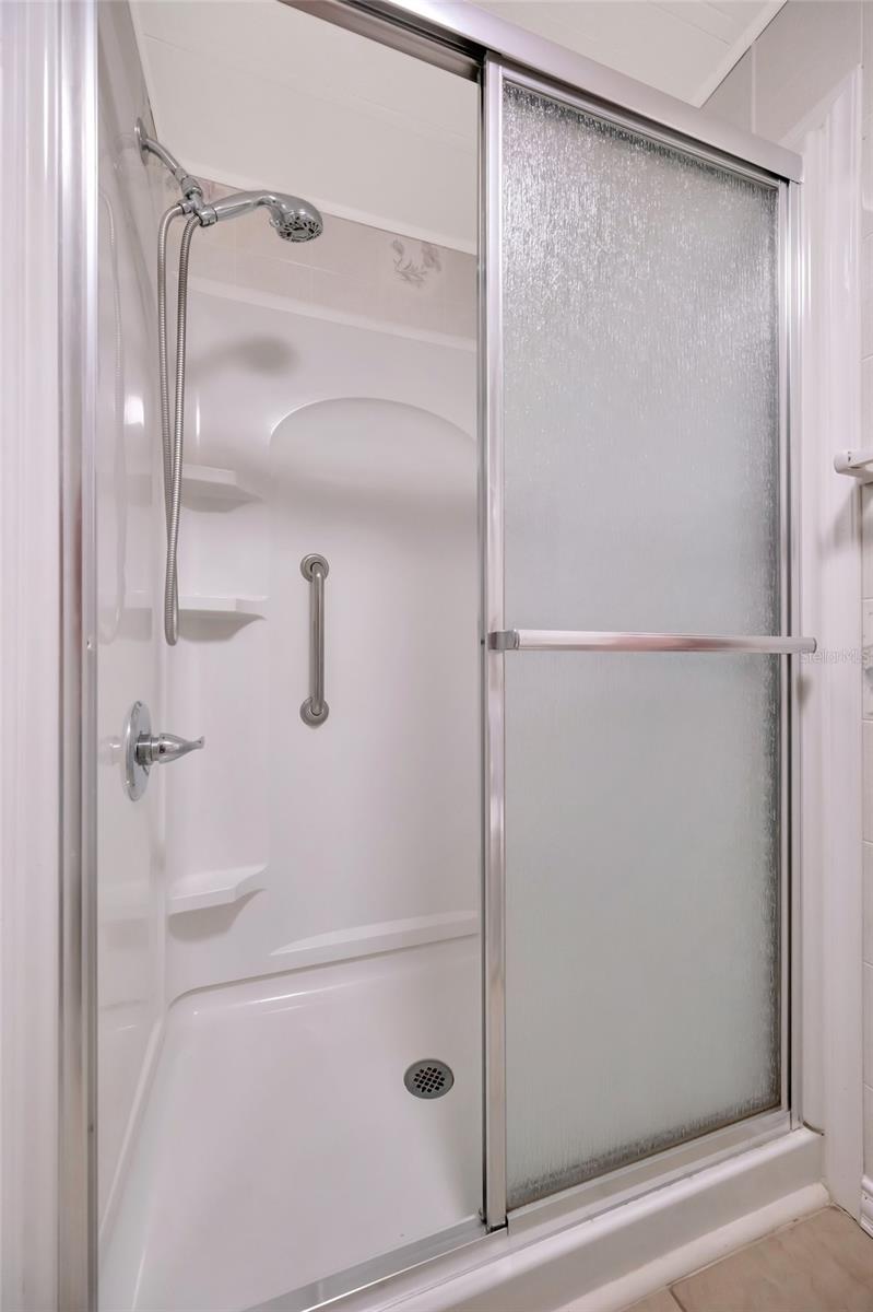 Image 20 of 39 For 110 Saint Lucia Loop