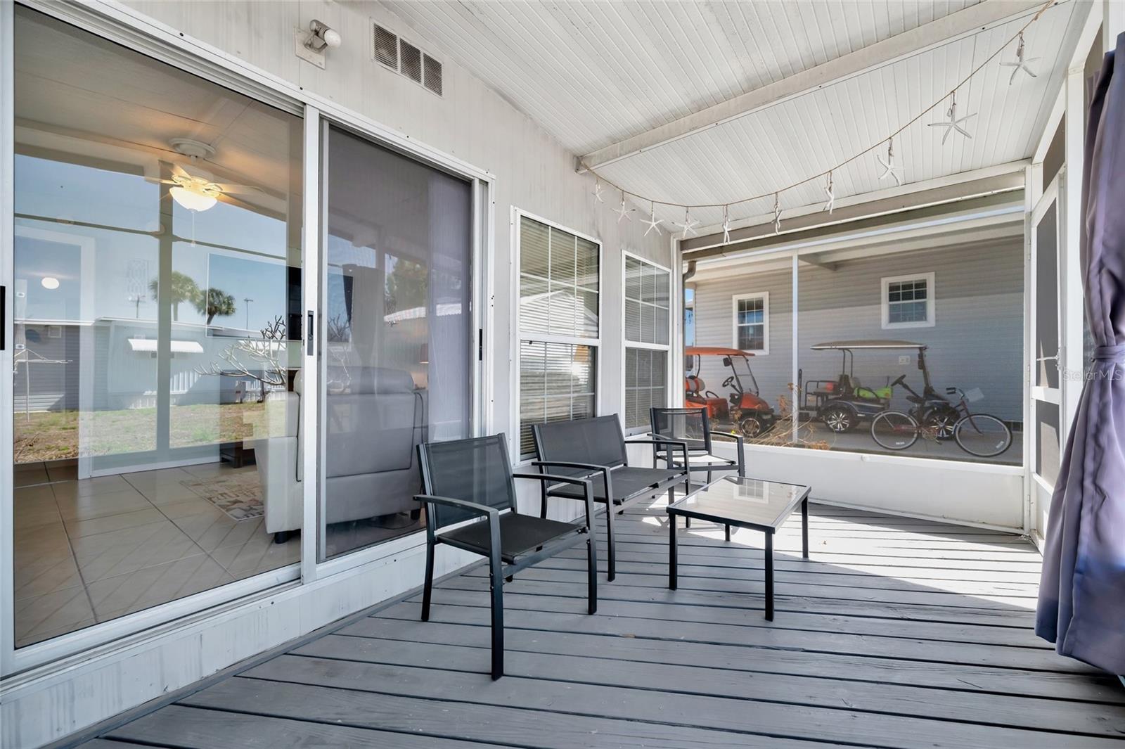 Image 27 of 39 For 110 Saint Lucia Loop