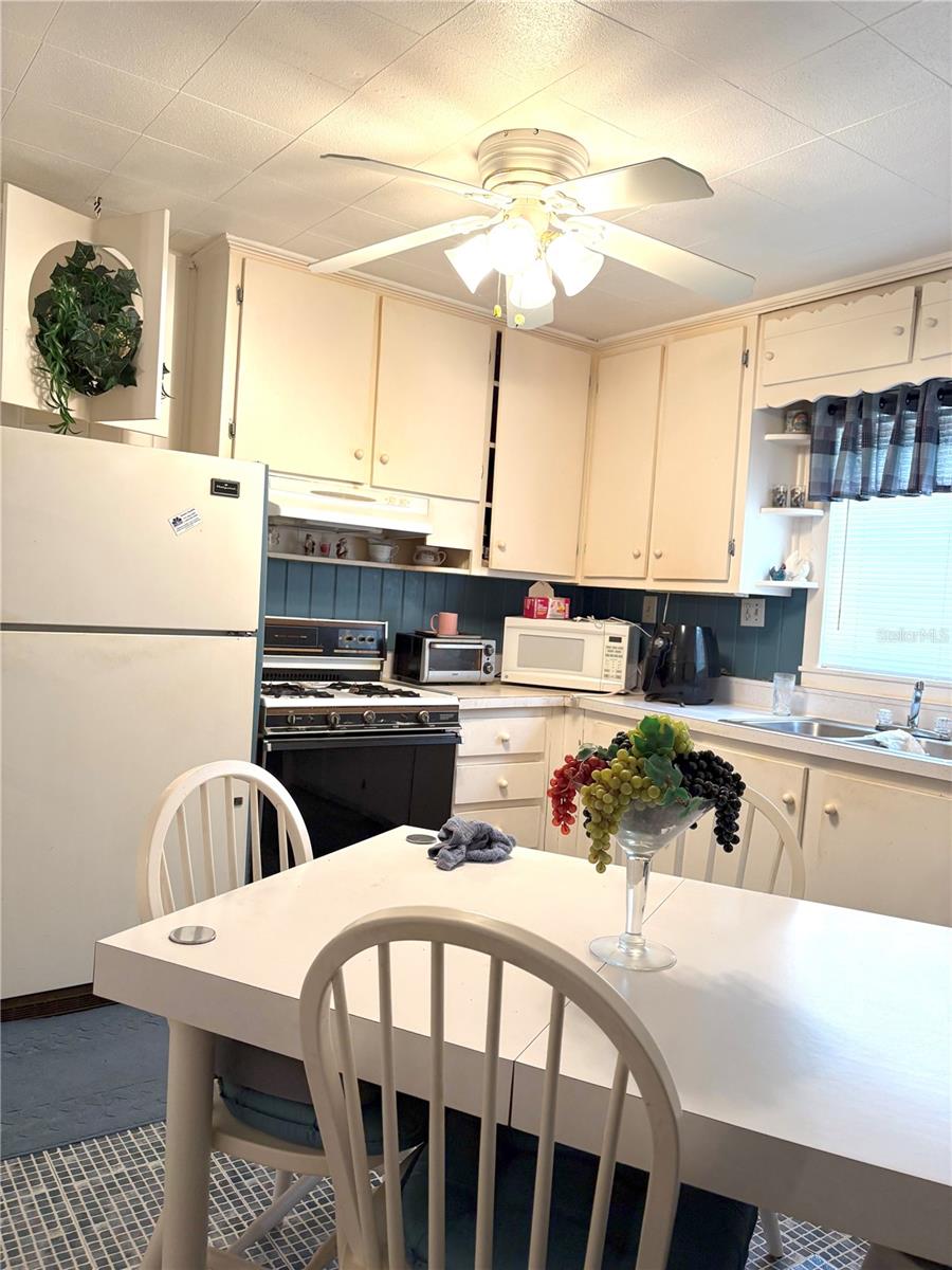 Image 19 of 31 For 21249 Durden Road