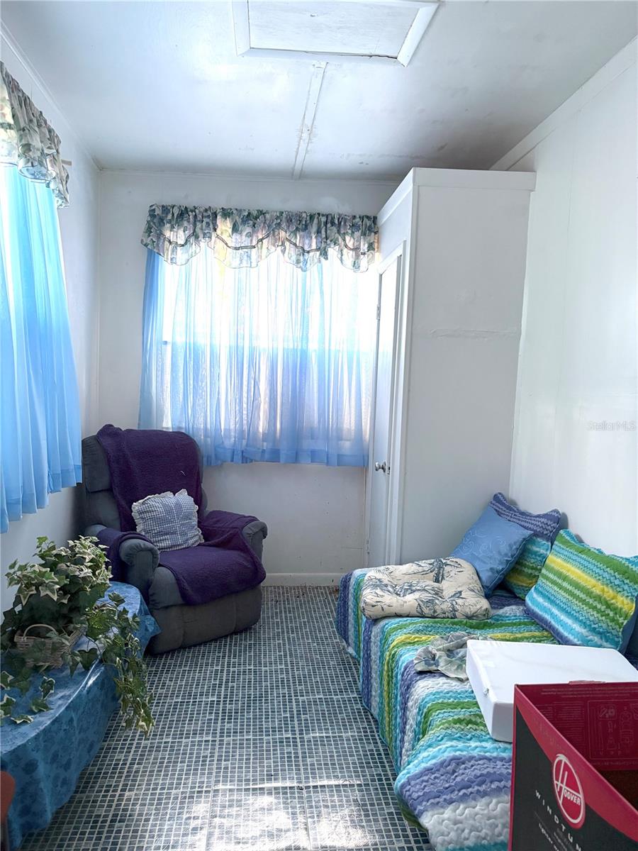 Image 21 of 31 For 21249 Durden Road