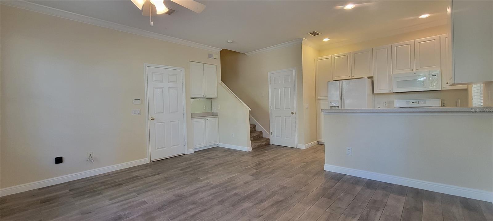 Image 3 of 16 For 1112 Islamorada Lane