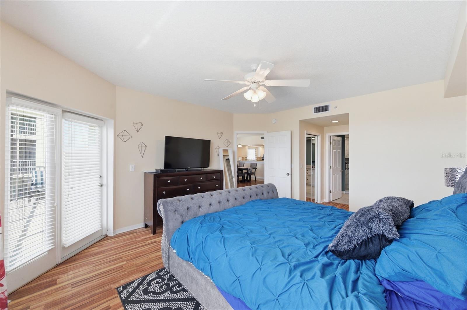 Image 27 of 47 For 1200 Country Club Drive 1206