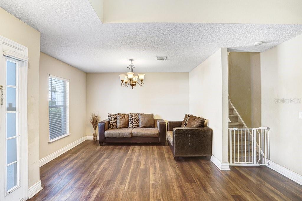 Image 3 of 24 For 10004 Creek Bluff Drive