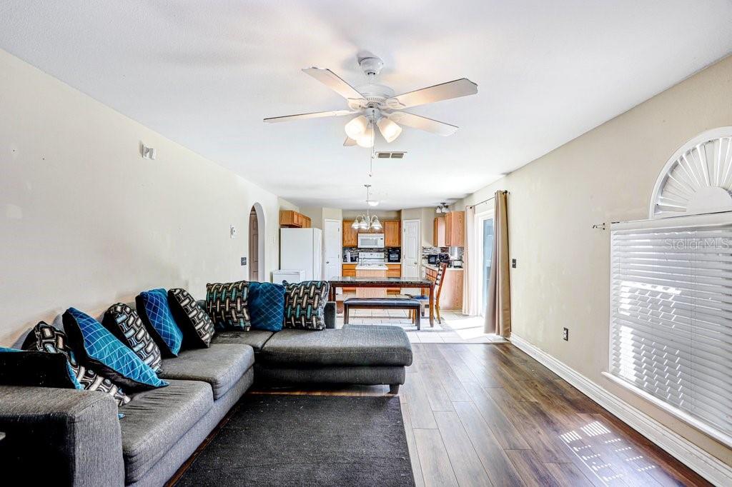 Image 5 of 24 For 10004 Creek Bluff Drive