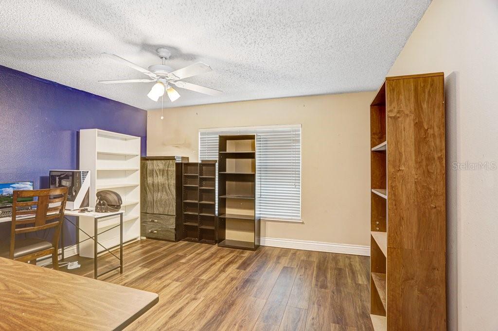 Image 9 of 24 For 10004 Creek Bluff Drive