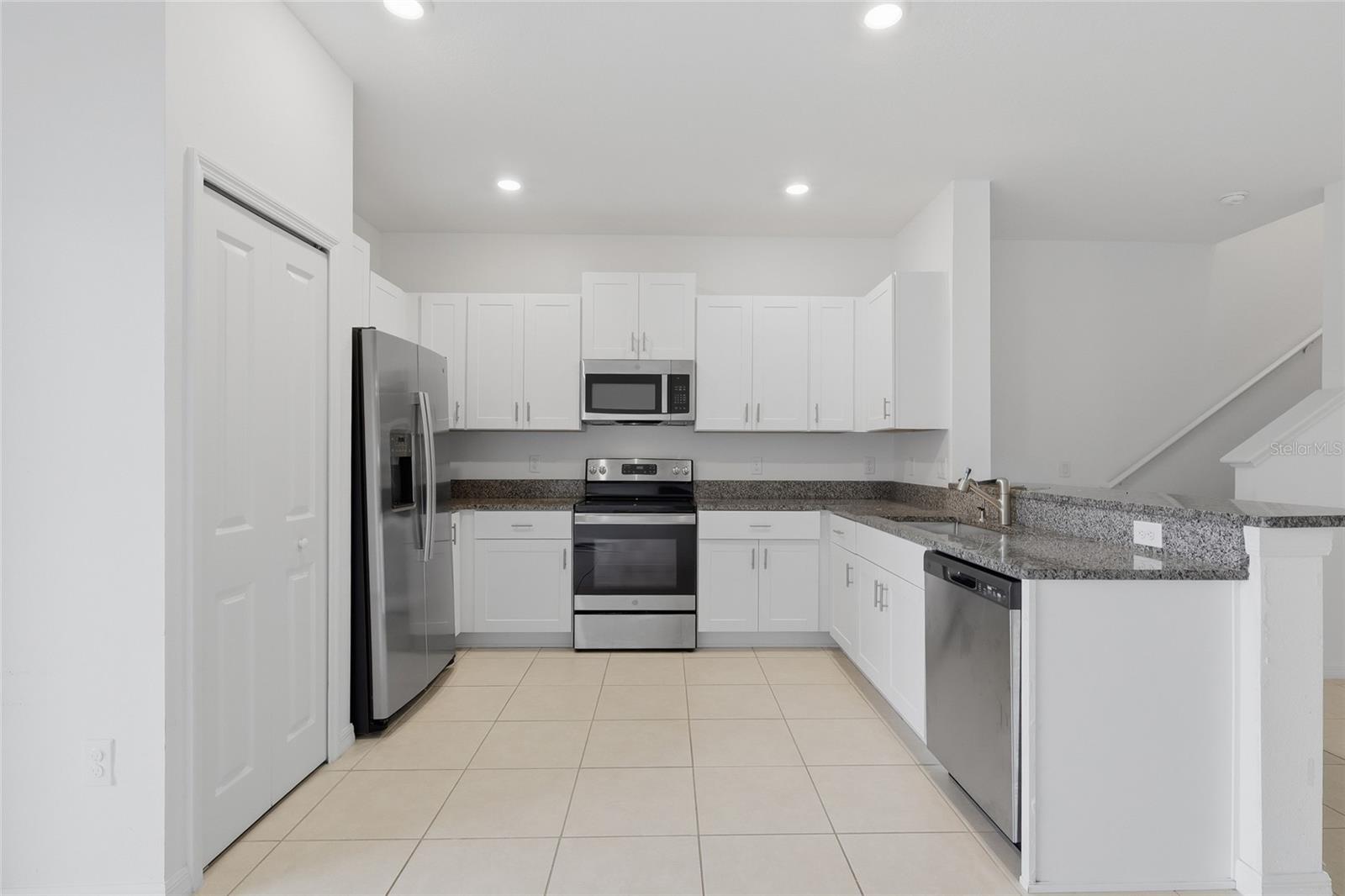 Image 13 of 30 For 32127 Powderpuff Mimosa Drive