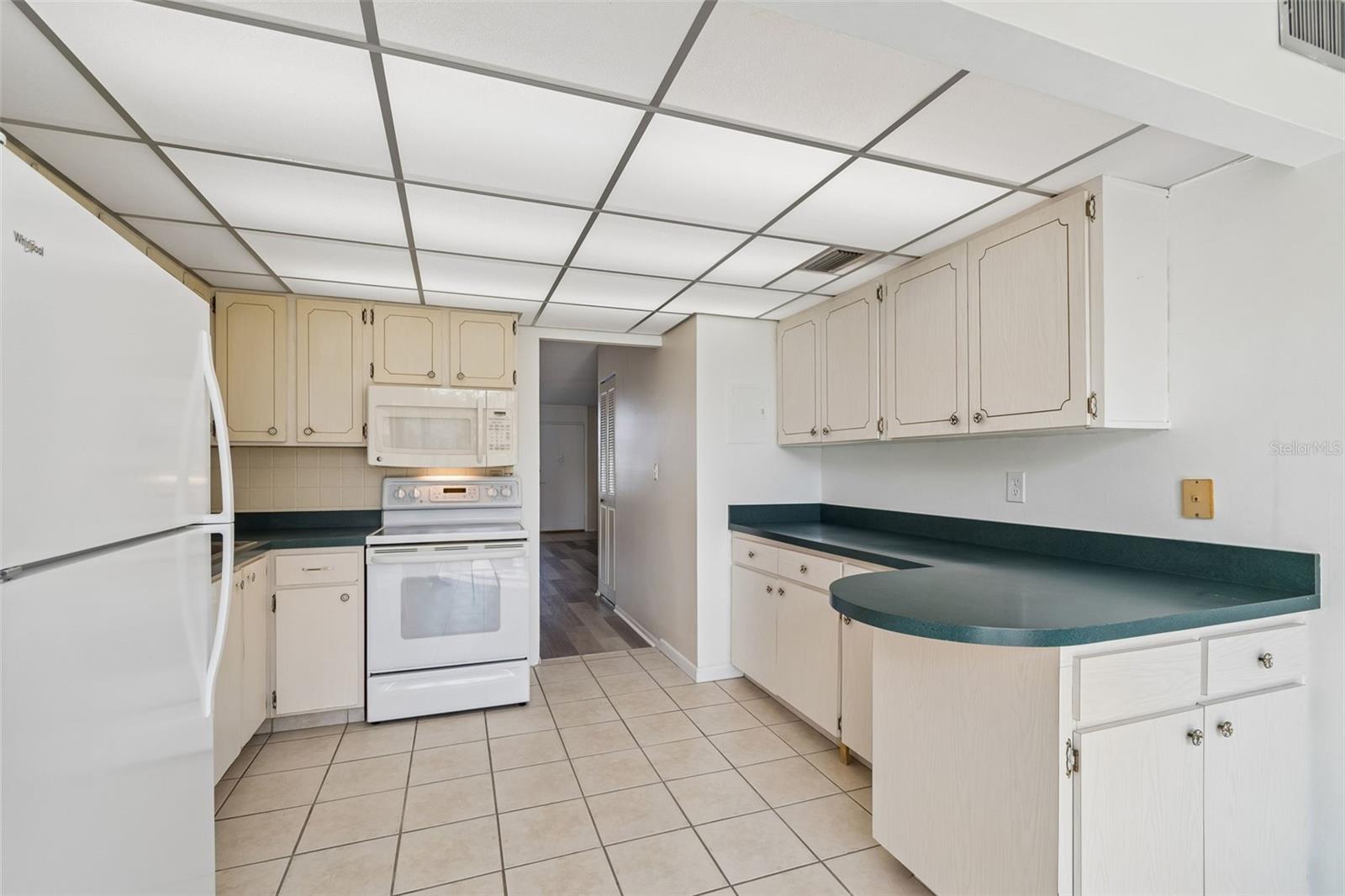 Image 20 of 34 For 5095 Bay Street Ne 110