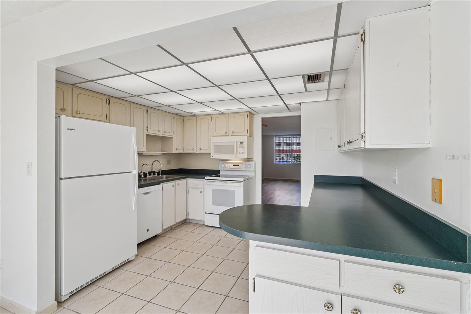 Image 5 of 34 For 5095 Bay Street Ne 110