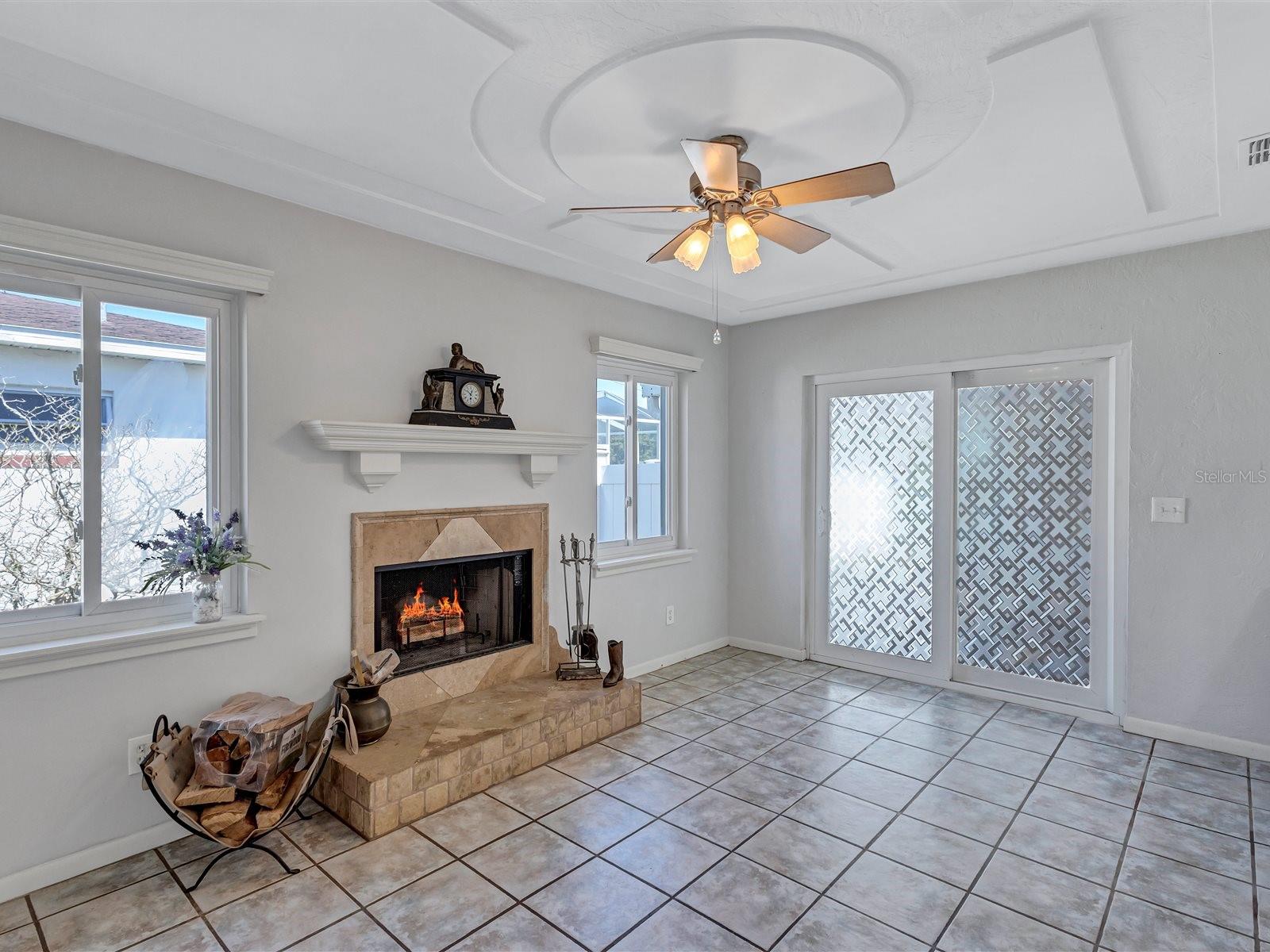 Image 10 of 59 For 4451 14th Avenue N