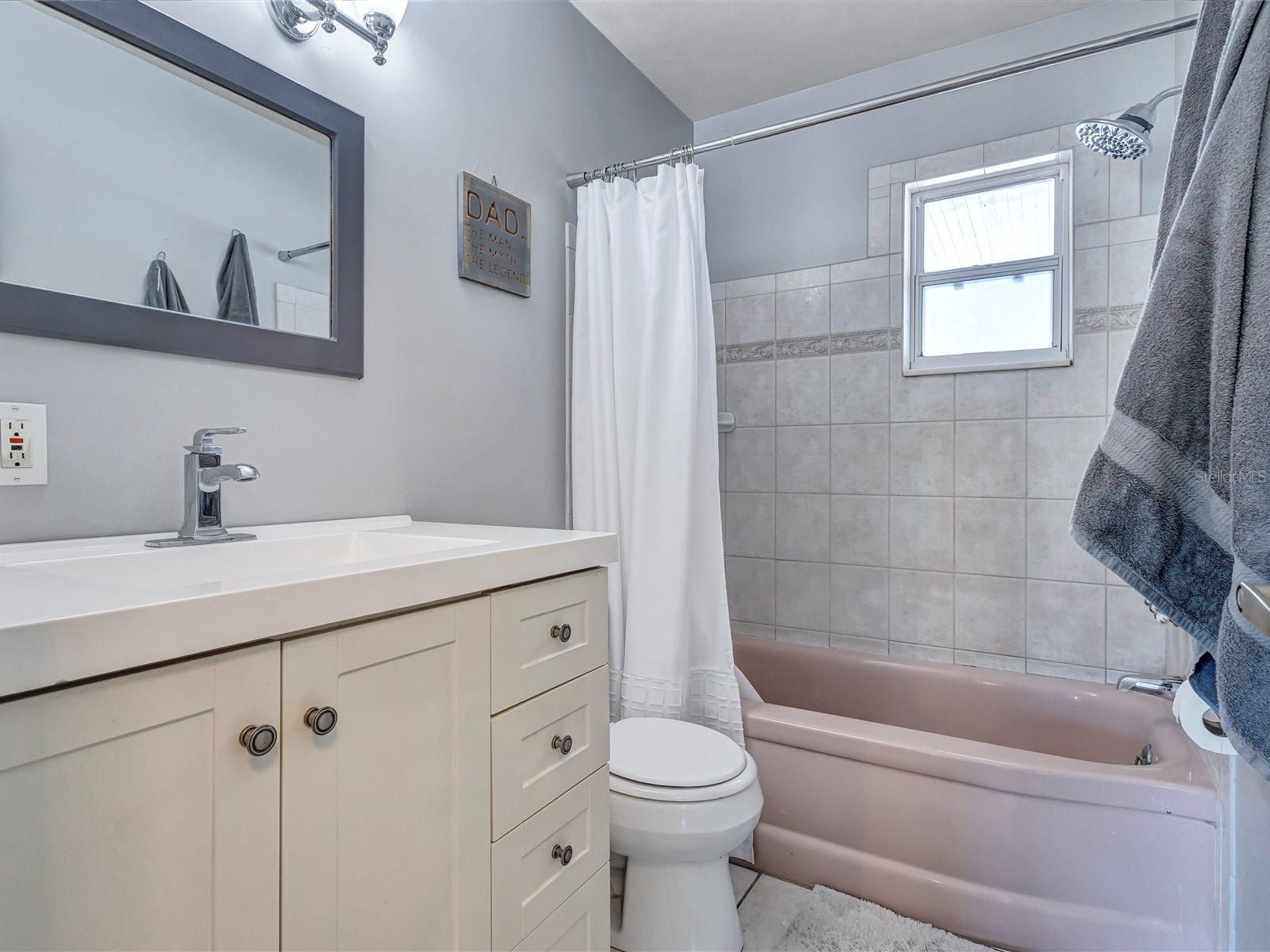 Image 14 of 59 For 4451 14th Avenue N