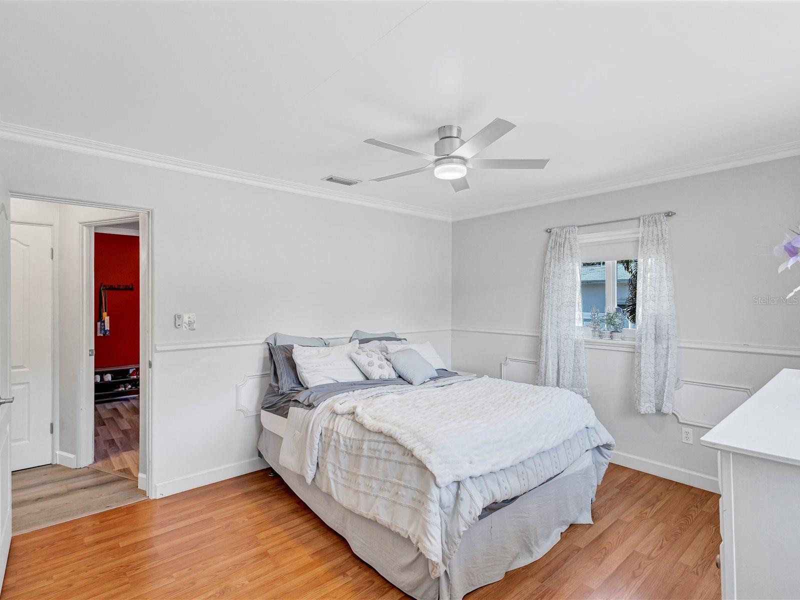 Image 16 of 59 For 4451 14th Avenue N