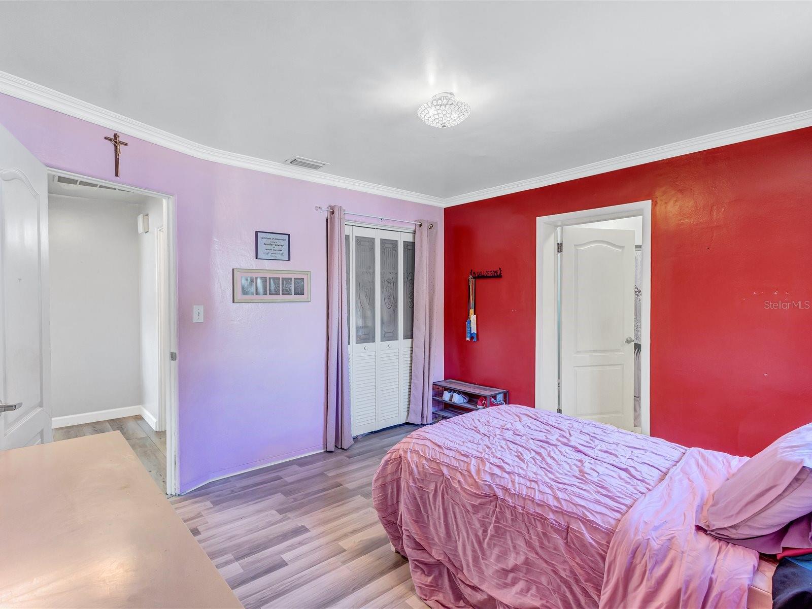 Image 20 of 59 For 4451 14th Avenue N