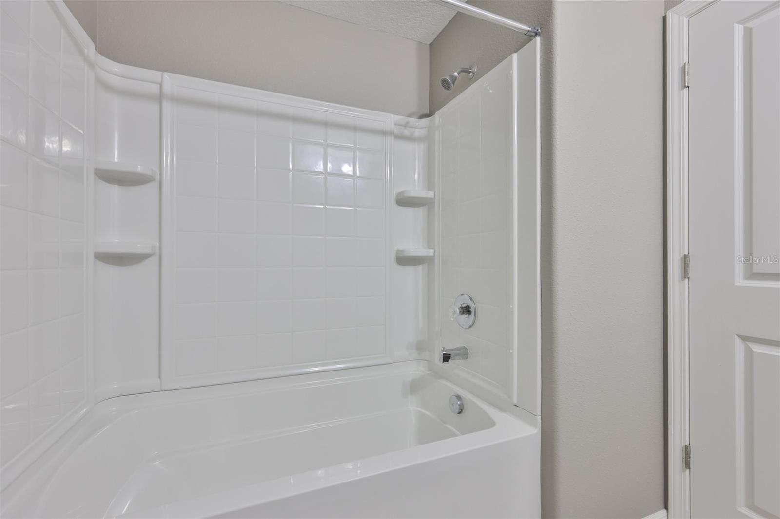 Image 32 of 64 For 6330 Lantern View Place