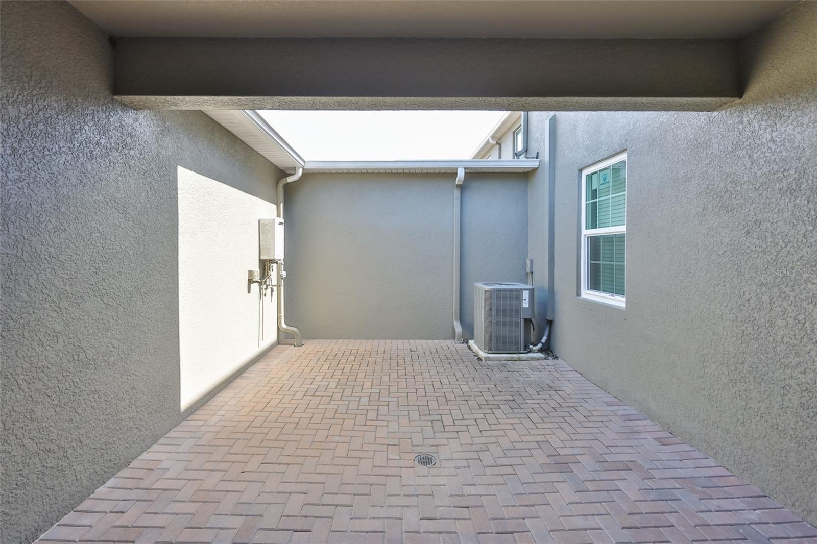 Image 37 of 64 For 6330 Lantern View Place