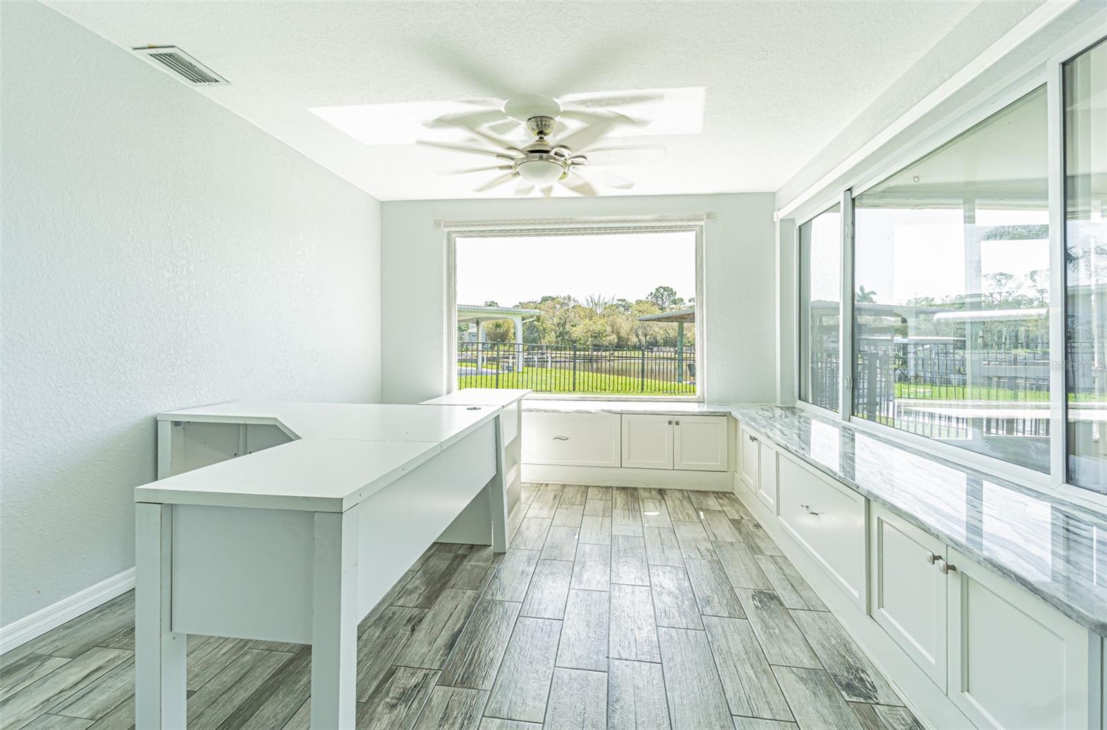 Image 14 of 45 For 1125 Fernwood Drive