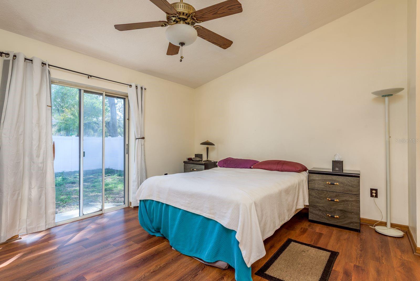 Image 18 of 37 For 752 Brittany Park Boulevard