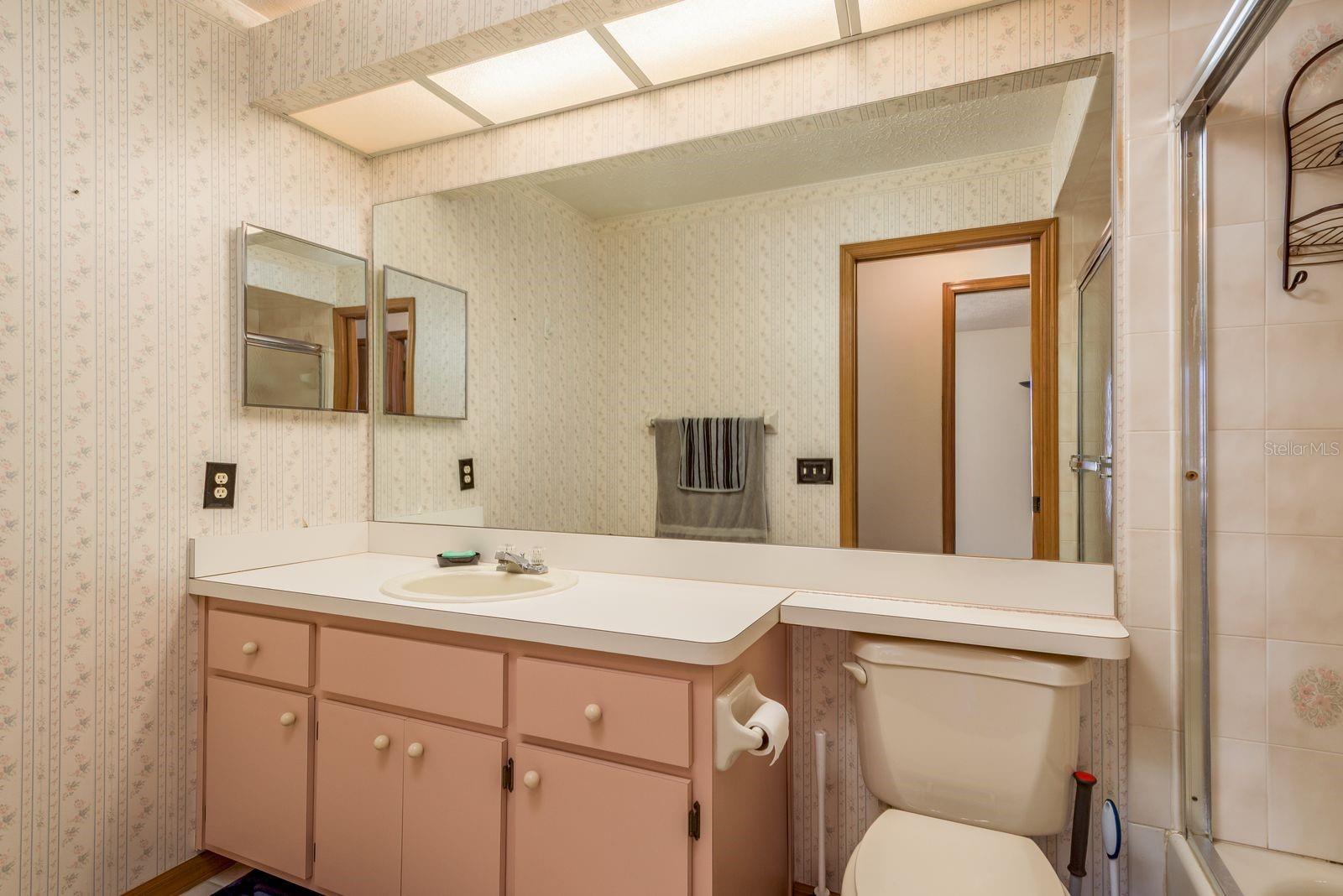 Image 25 of 37 For 752 Brittany Park Boulevard