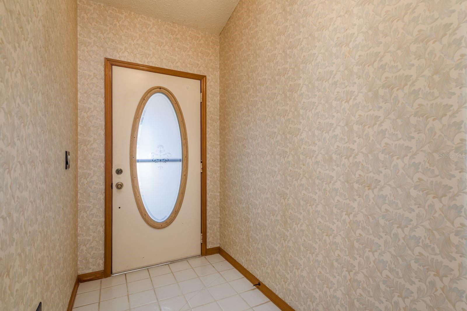 Image 3 of 37 For 752 Brittany Park Boulevard